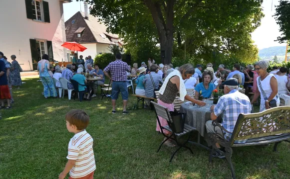 2023-06-25 Pfarrgartenfest 4 (Foto: Beat Junger) 2023-06-25 Pfarrgartenfest 4 (Foto: Beat Junger)