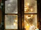 Winterfenster mit Kerzenl (Foto: Nicole Russenberger)