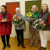 Gratulation GV Frauenchor 23.3.2023: v.l. Am&eacute;lie Schenk, Rosmarie Fischer, Mariuccia Gn&auml;dinger, Burga Schall (Foto: Doris Brodbeck)