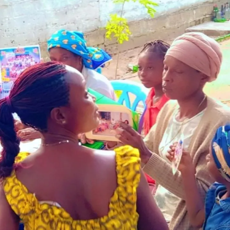 Junge Frauen DR Kongo: mit Hilfe aus Schaffhausen Berufe lernen