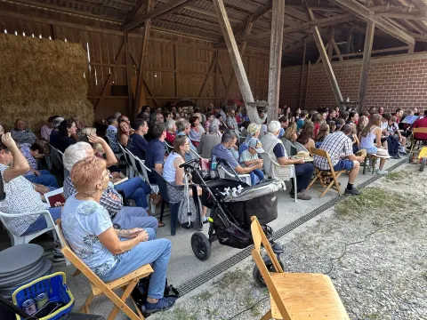 2025-08-17 Gottesdienst im Försterhaus 07 (Foto: Corinna Junger) 2025-08-17 Gottesdienst im Försterhaus 07 (Foto: Corinna Junger)